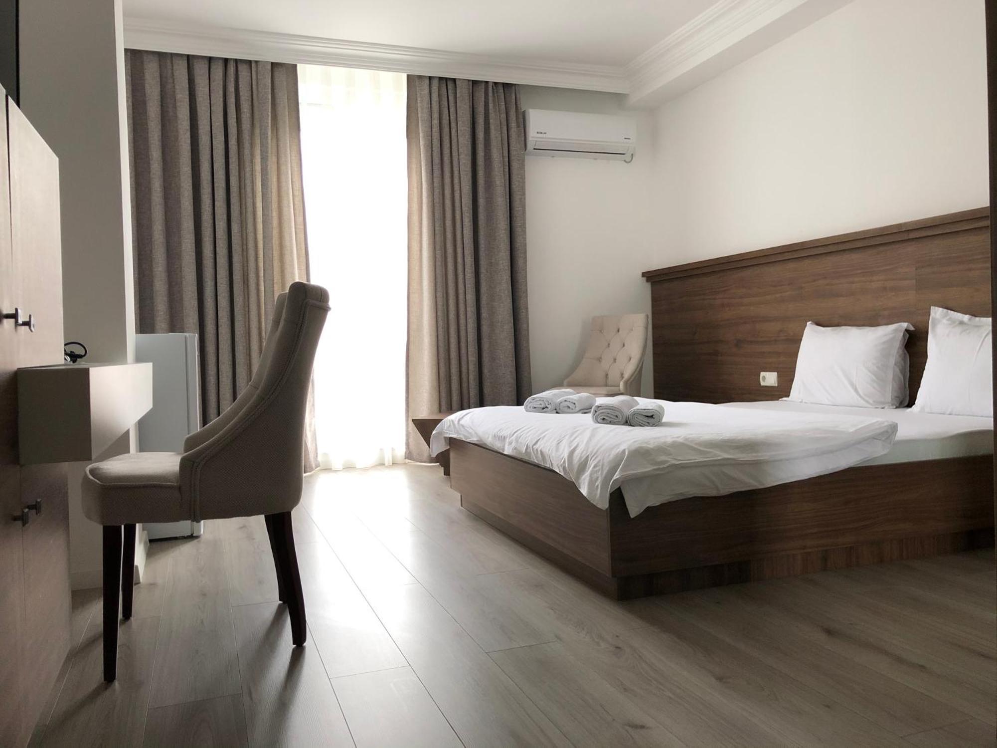Hotel Dardani Titova Mitrovica Εξωτερικό φωτογραφία