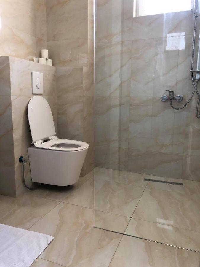 Hotel Dardani Titova Mitrovica Εξωτερικό φωτογραφία