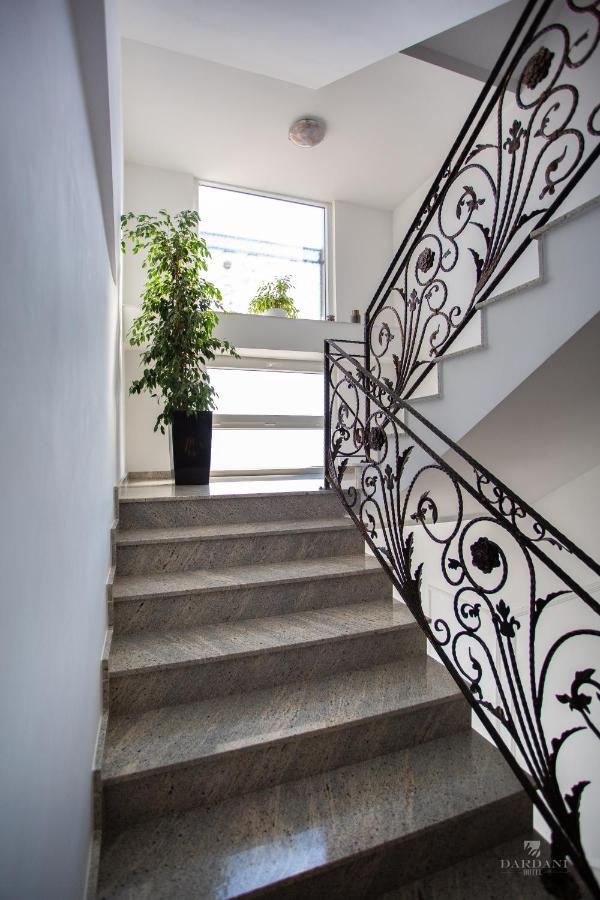 Hotel Dardani Titova Mitrovica Εξωτερικό φωτογραφία